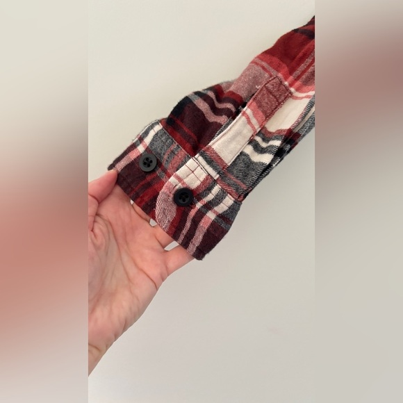 Burton Men's M Flannel Button Down Red White Black Plaid Layering Piece Gorpcore - Picture 6 of 10